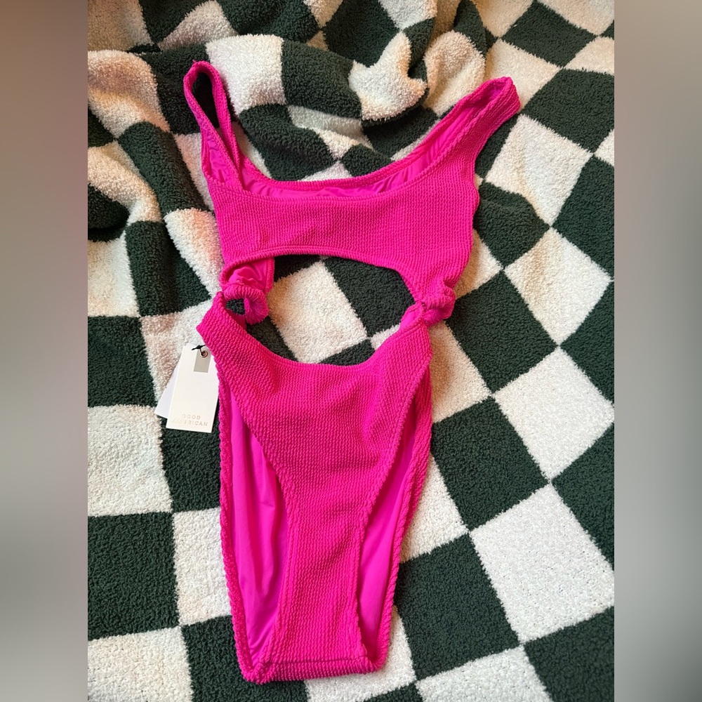 Good American Fuchsia Women’s One Piece Bodysuit